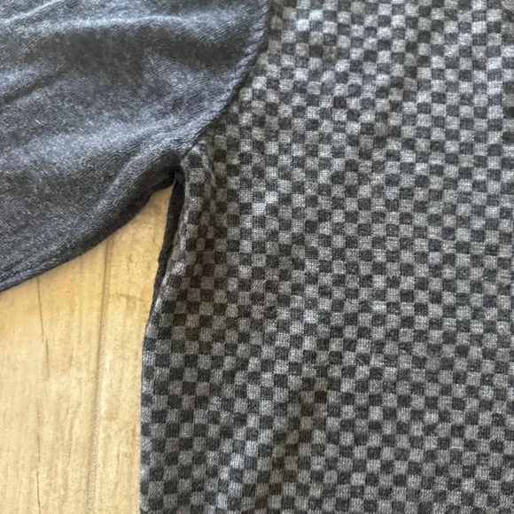 Banana Republic Mens Merino V-Neck Sweater Dark Charcoal Gray Size M RN69016 - Picture 4 of 10